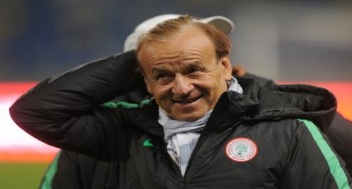 تقارير: جيرنو رور مدرب نيجيريا يرفض عرضًا لتدريب منتخب مصر